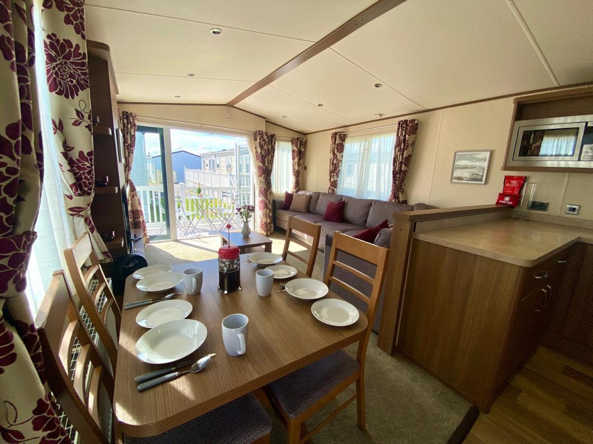 Winchelsea Beach Holiday Home - Pool & Beach Экстерьер фото