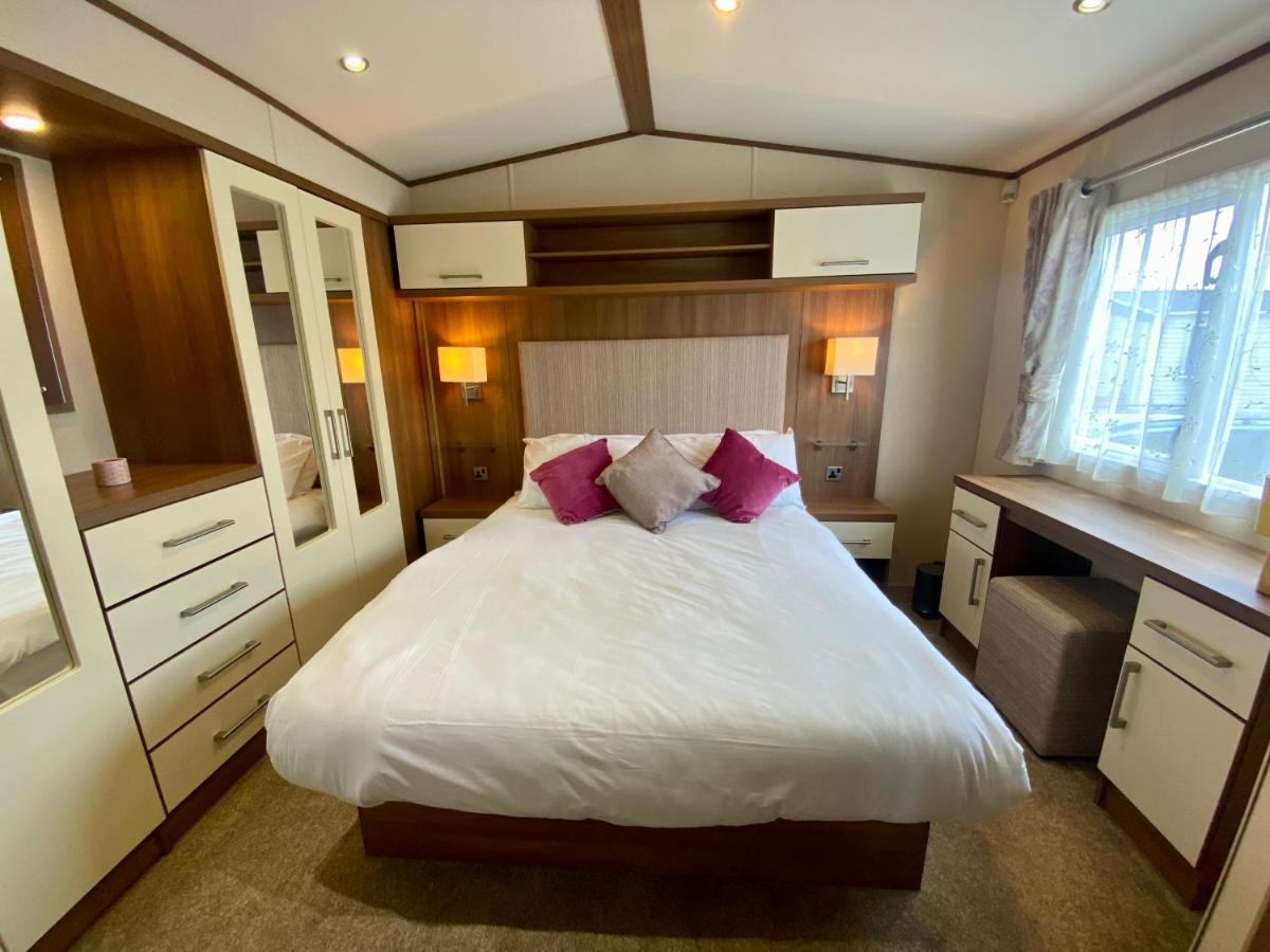 Winchelsea Beach Holiday Home - Pool & Beach Экстерьер фото