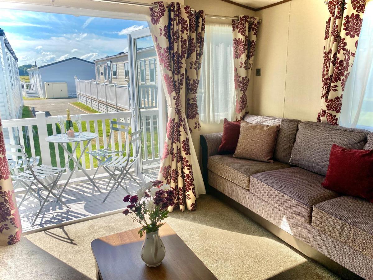 Winchelsea Beach Holiday Home - Pool & Beach Экстерьер фото